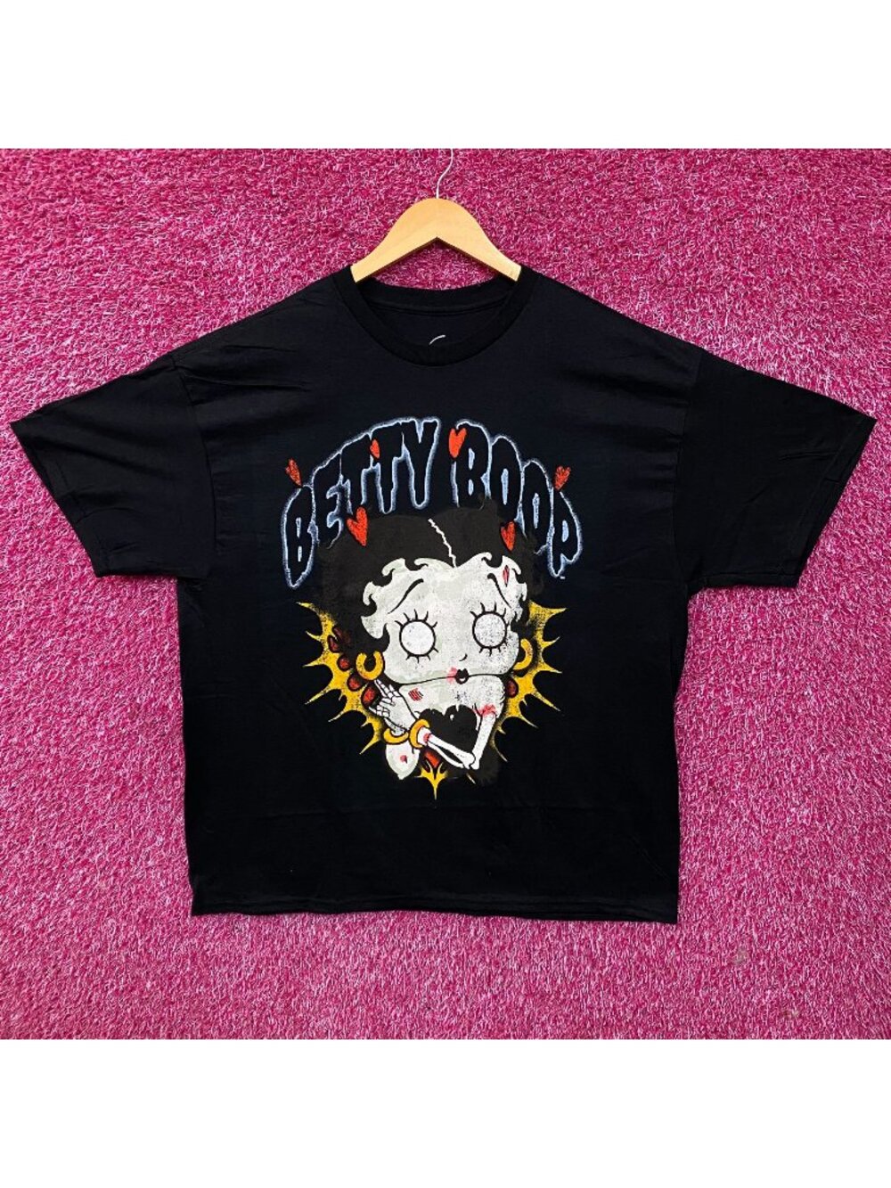 Fleischer Studios Betty Boop Zombie Love Graphic T-Shirt XL